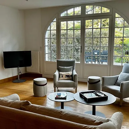 Hébergement de vacances Maison De Famille Les Pins